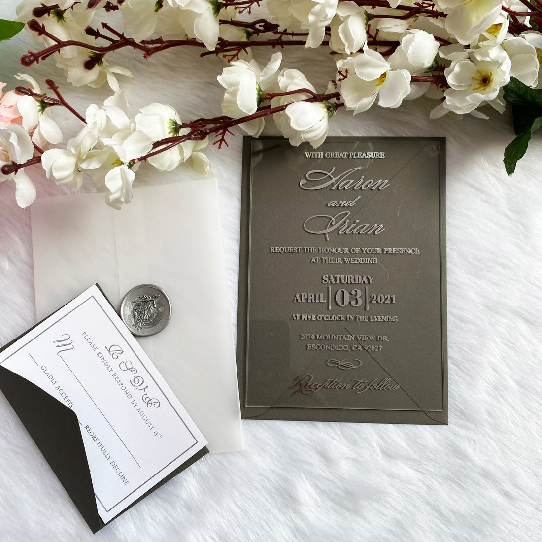 Modern Clear Plexi Glass Invitation with Silver Foil Print & Gray Envelopes YWI-7009